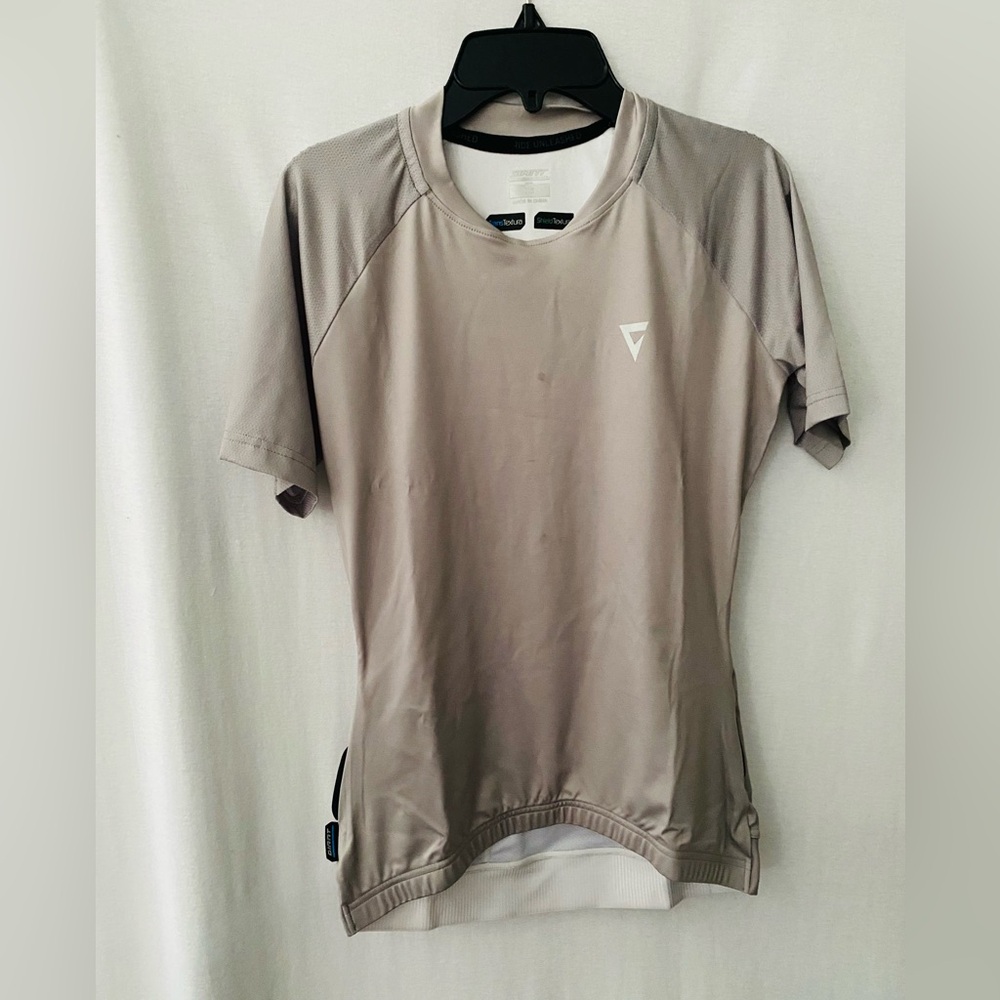 NWT Giant Jersey